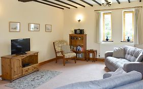 2 Sawmill Cottages